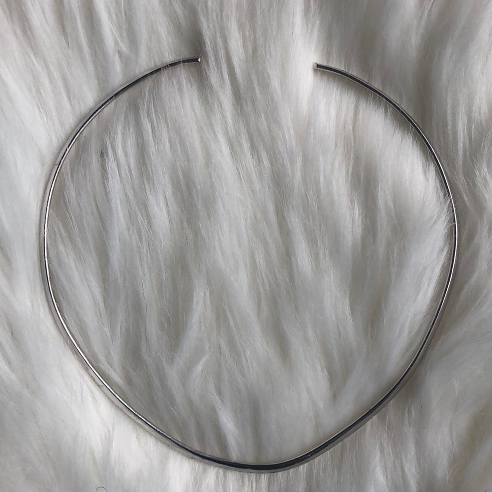 Silver Toned Collar Necklace